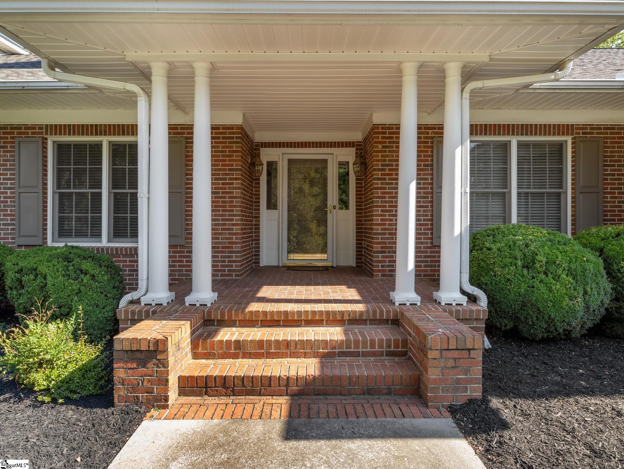 112 Linkside Drive