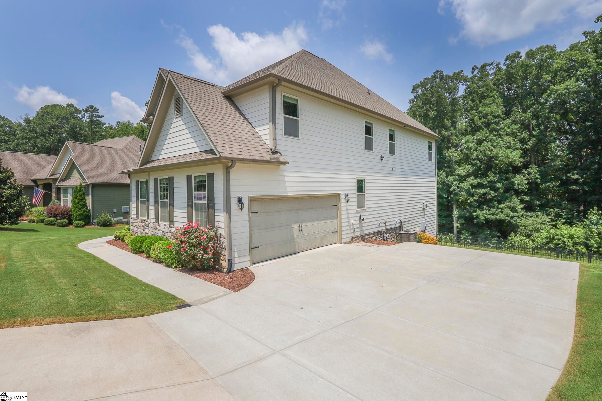 124 Waltzing Vine Lane