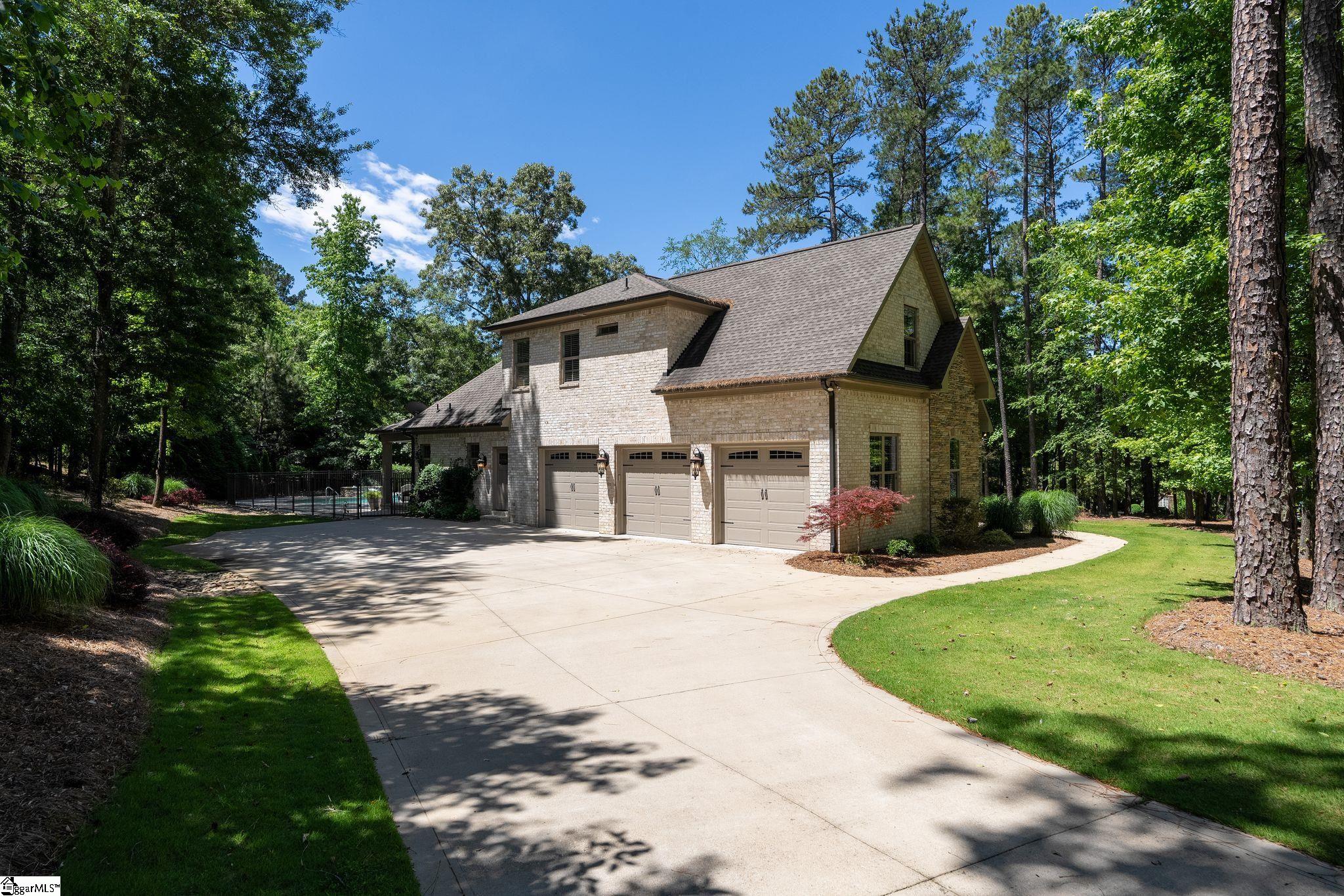 127 Turnberry Drive