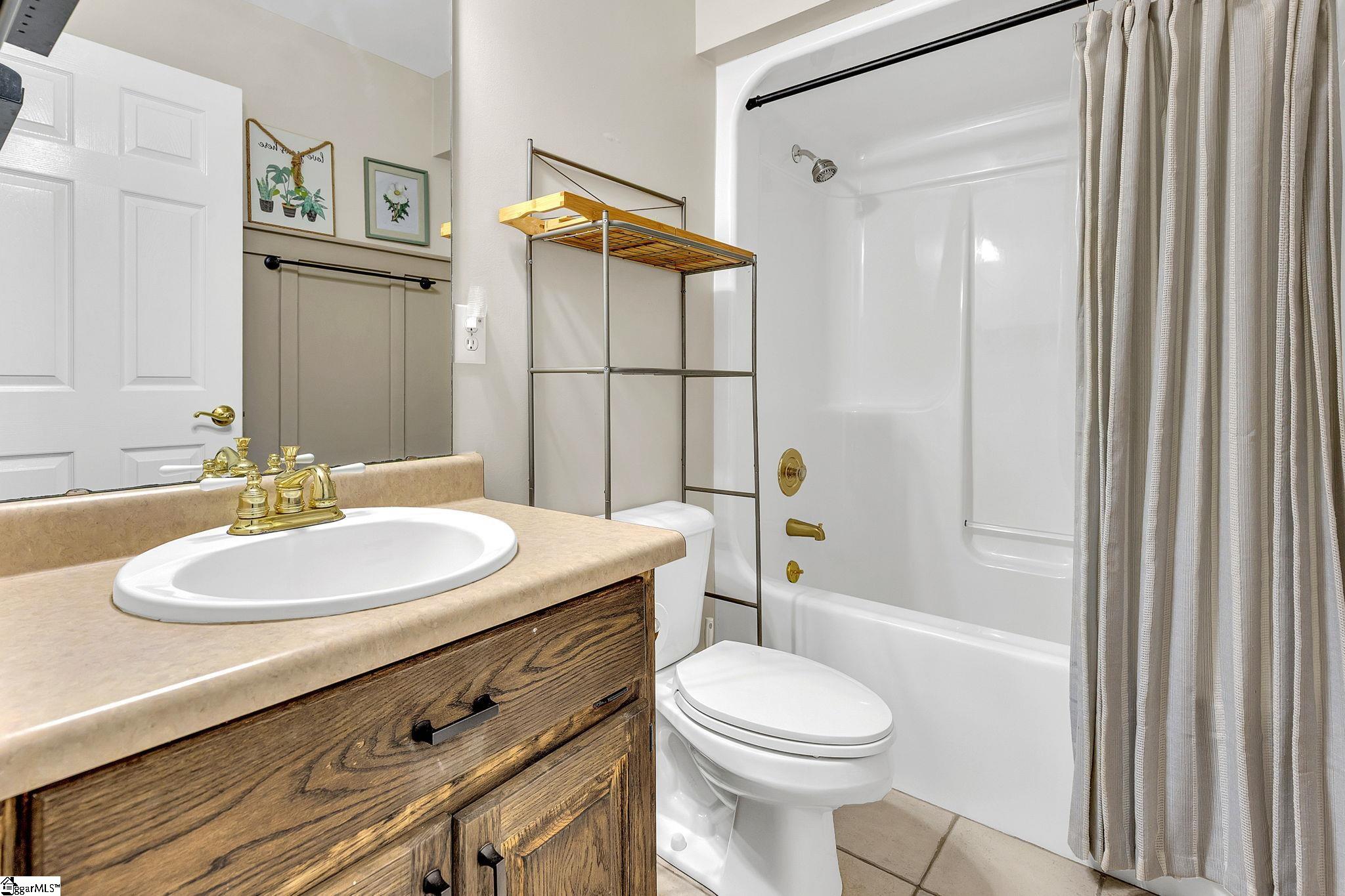 Westminster, South Carolina 29693, United States, 3 Bedrooms Bedrooms, ,3 BathroomsBathrooms,Residential,Active,230738