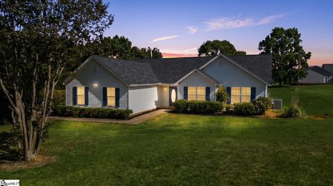 Photo of 515 Archibald Road, Chesnee, SC 29323 (MLS # 1591951)
