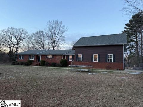 Photo of 6122 Locust Hill Road, Travelers Rest, SC 29690 (MLS # 1580460)