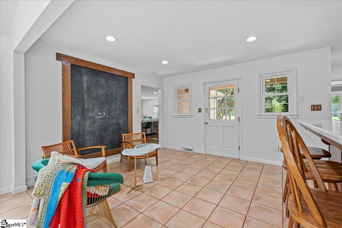 Greenville, South Carolina 29615, United States, 6 Bedrooms Bedrooms, ,4 BathroomsBathrooms,Residential,Active,192569