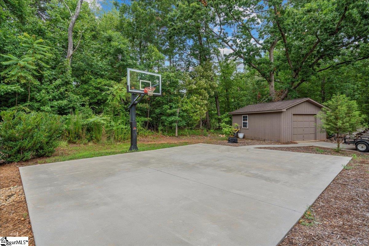 Greenville, South Carolina 29615, United States, 6 Bedrooms Bedrooms, ,4 BathroomsBathrooms,Residential,Active,192569