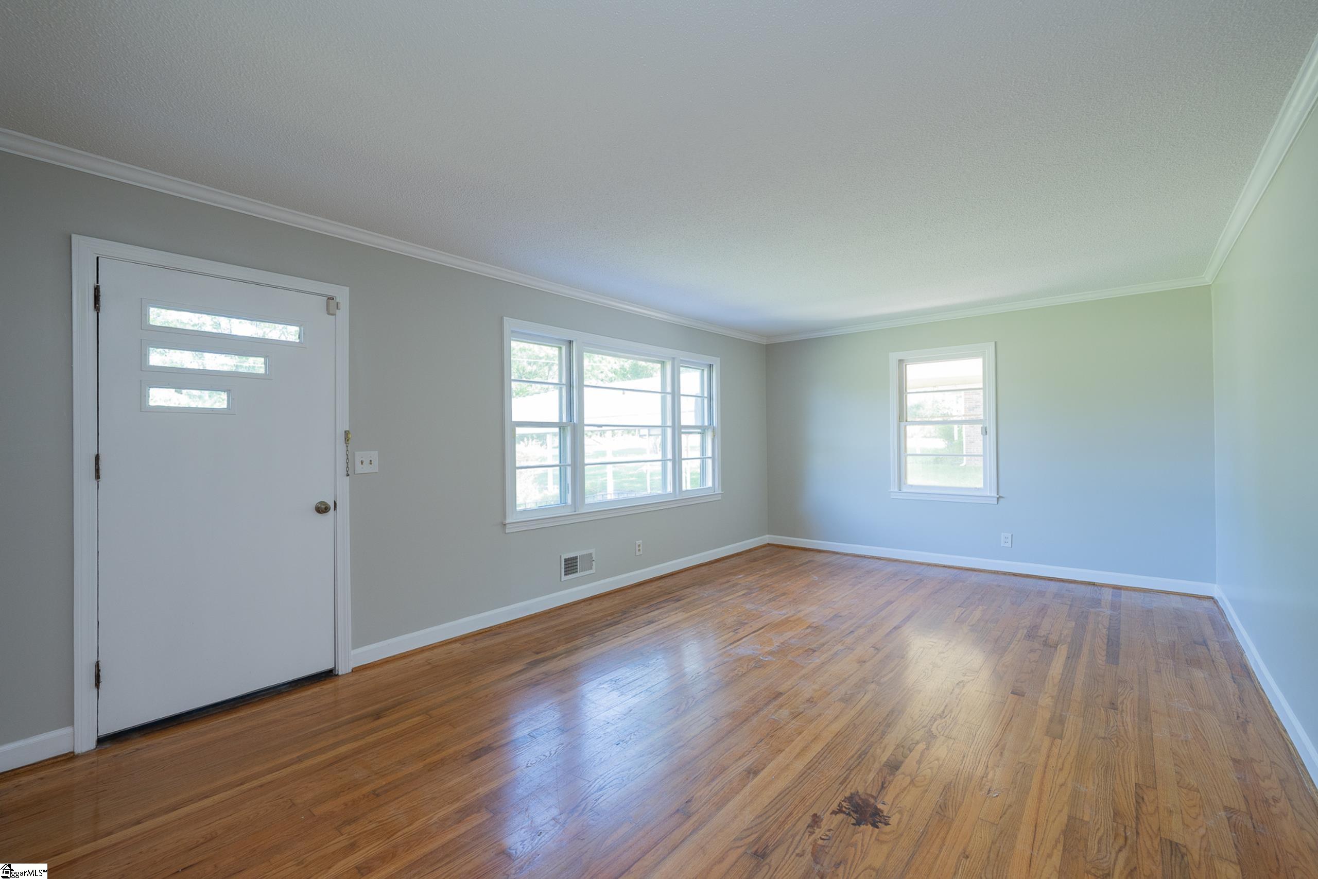 Greenville, South Carolina 29617, United States, 3 Bedrooms Bedrooms, ,2 BathroomsBathrooms,Residential,Contingent,119032