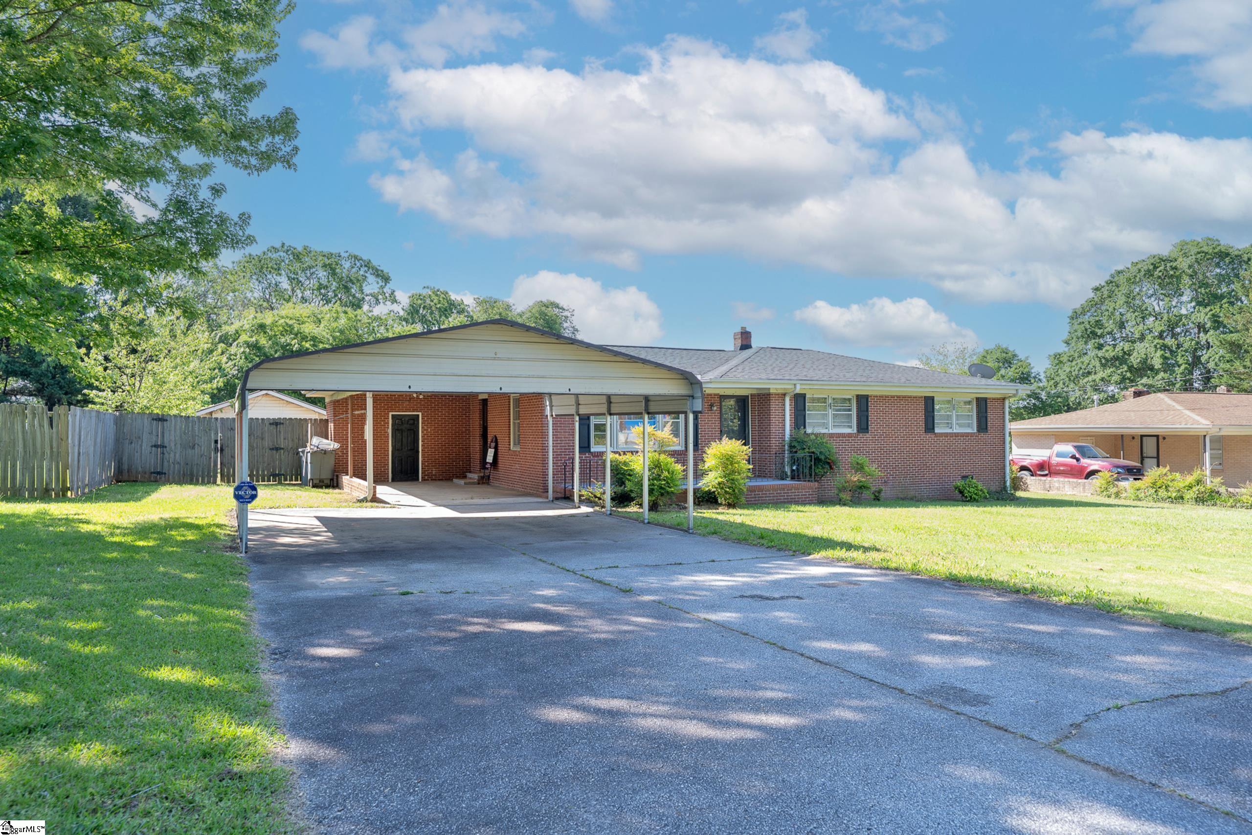 Greenville, South Carolina 29617, United States, 3 Bedrooms Bedrooms, ,2 BathroomsBathrooms,Residential,Contingent,119032