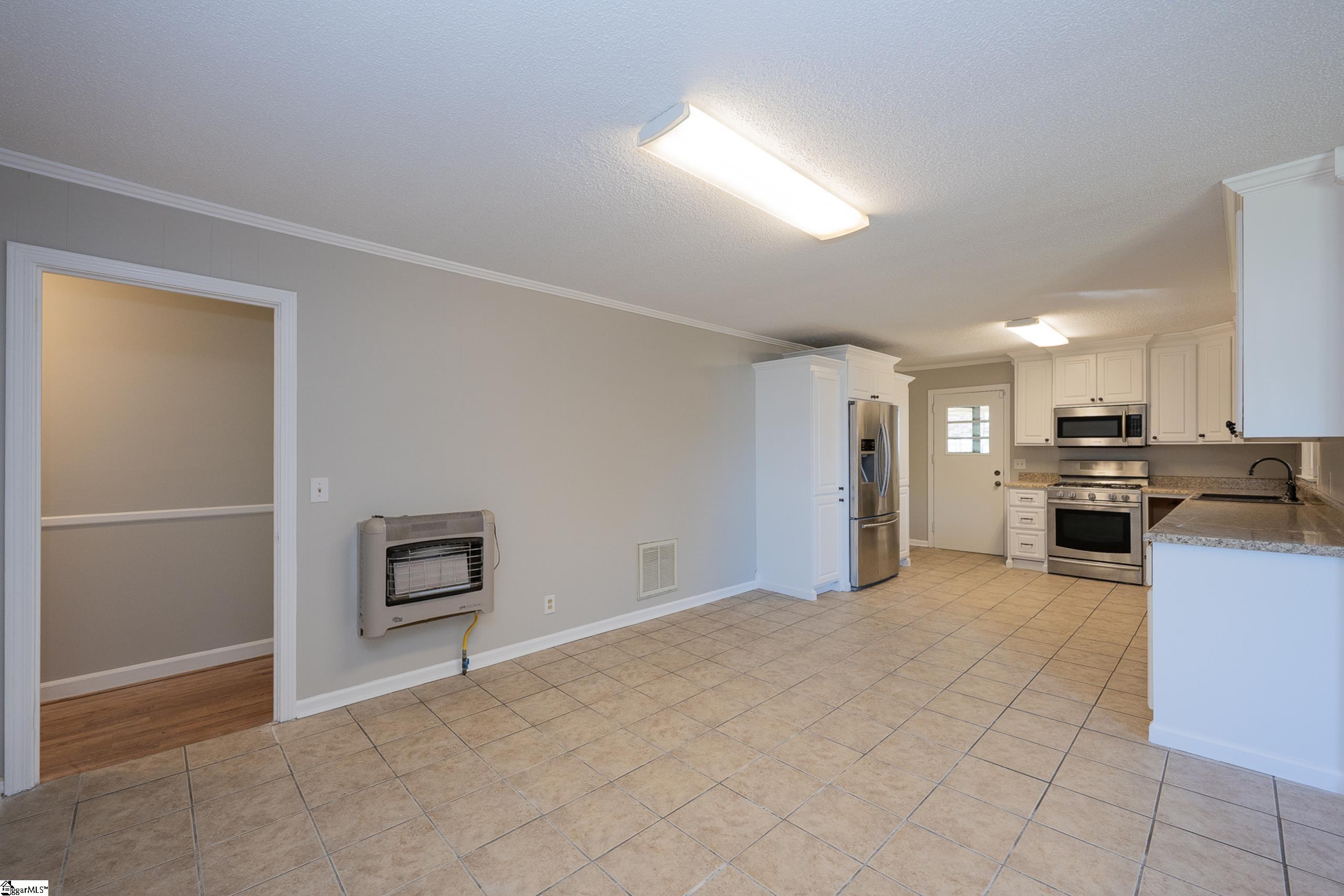 Greenville, South Carolina 29617, United States, 3 Bedrooms Bedrooms, ,2 BathroomsBathrooms,Residential,Contingent,119032