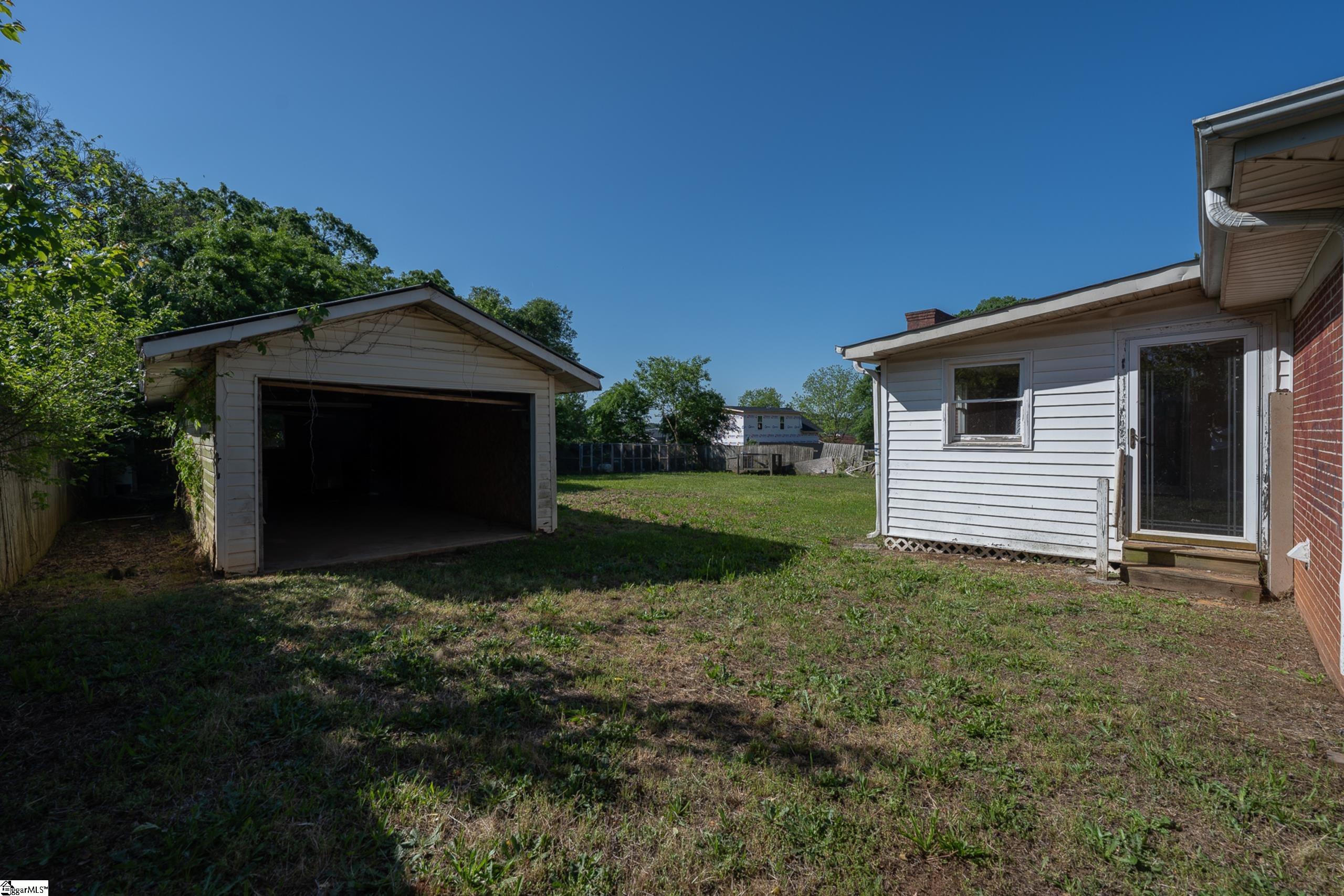 Greenville, South Carolina 29617, United States, 3 Bedrooms Bedrooms, ,2 BathroomsBathrooms,Residential,Contingent,119032