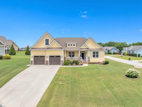 Photo of 600 Snowshoe Court, Travelers Rest, SC 29690 (MLS # 1596187)