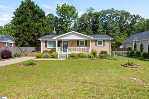 112 L Street Williamston SC 29697