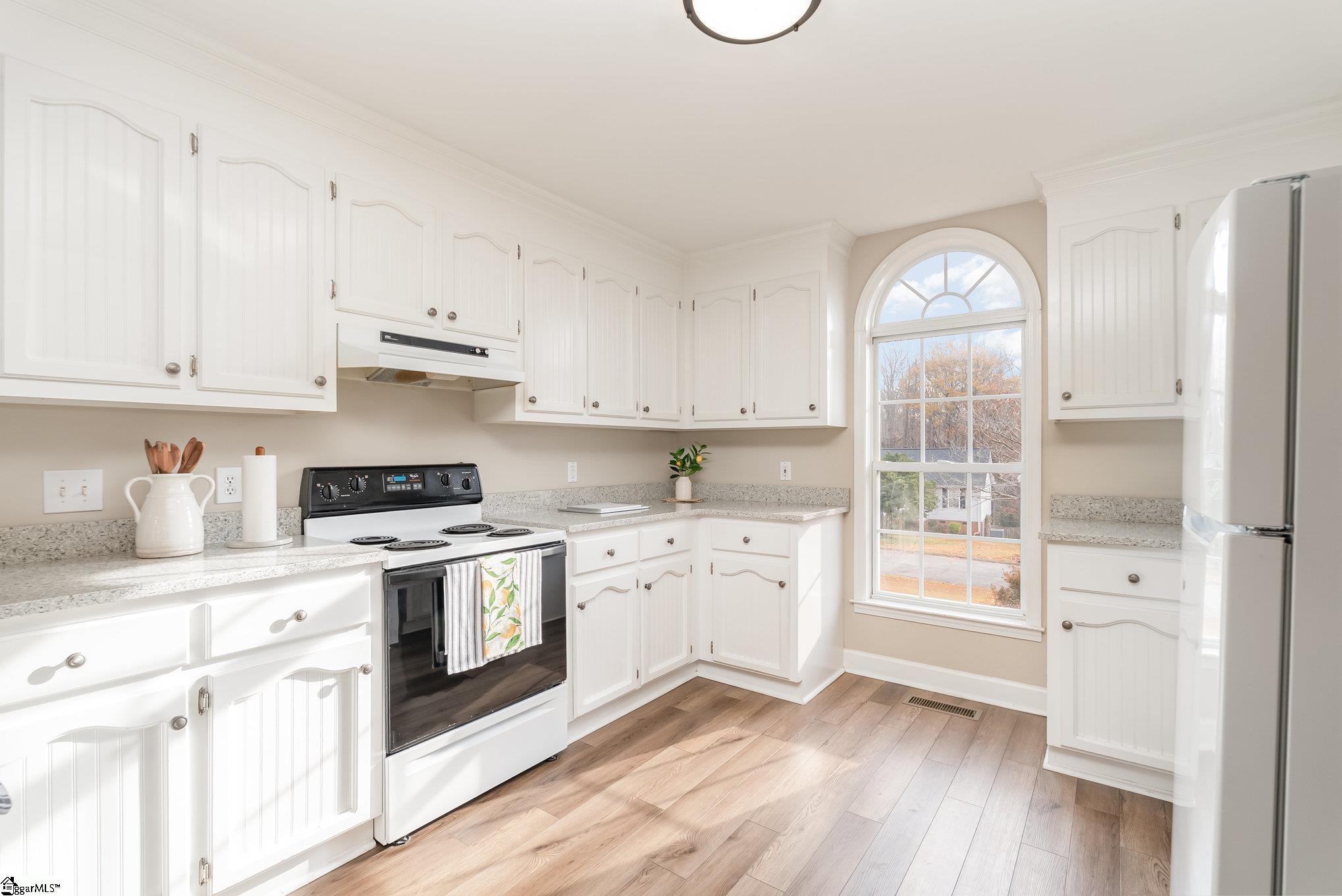 Taylors, South Carolina 29687, United States, 3 Bedrooms Bedrooms, ,2 BathroomsBathrooms,Residential,Active,247292