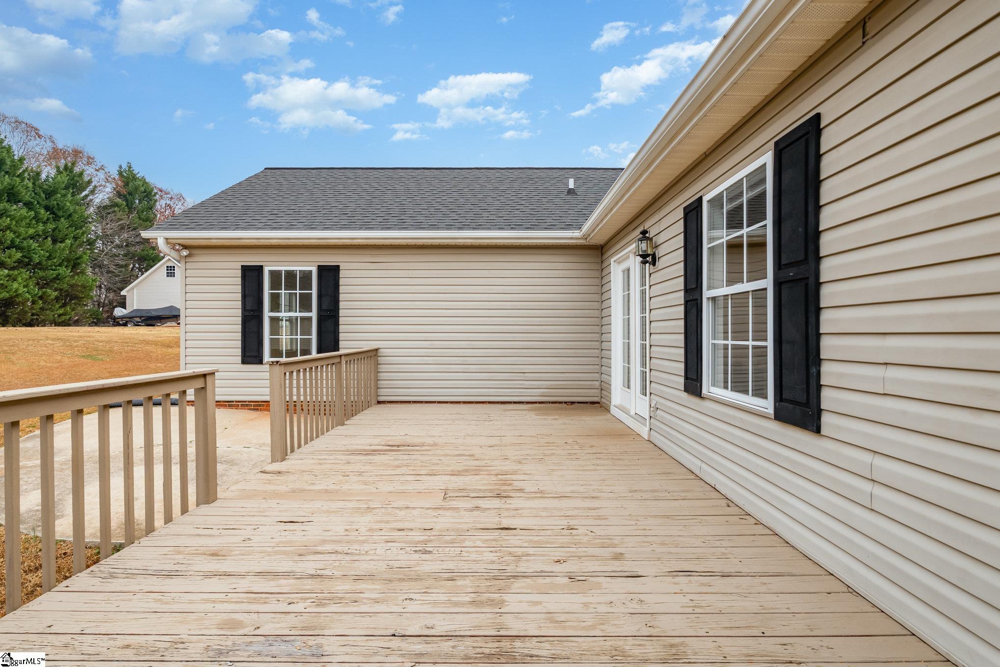 Taylors, South Carolina 29687, United States, 3 Bedrooms Bedrooms, ,2 BathroomsBathrooms,Residential,Active,247292