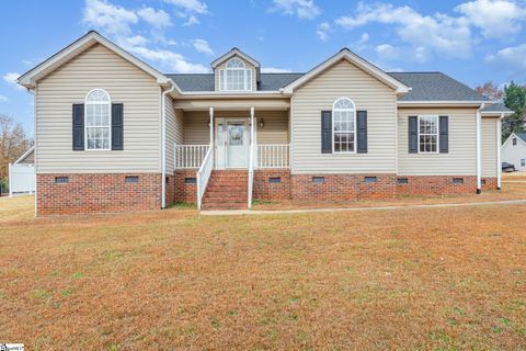 Photo of 108 Brooke Lee Circle, Taylors, SC 29687 (MLS # 1575636)