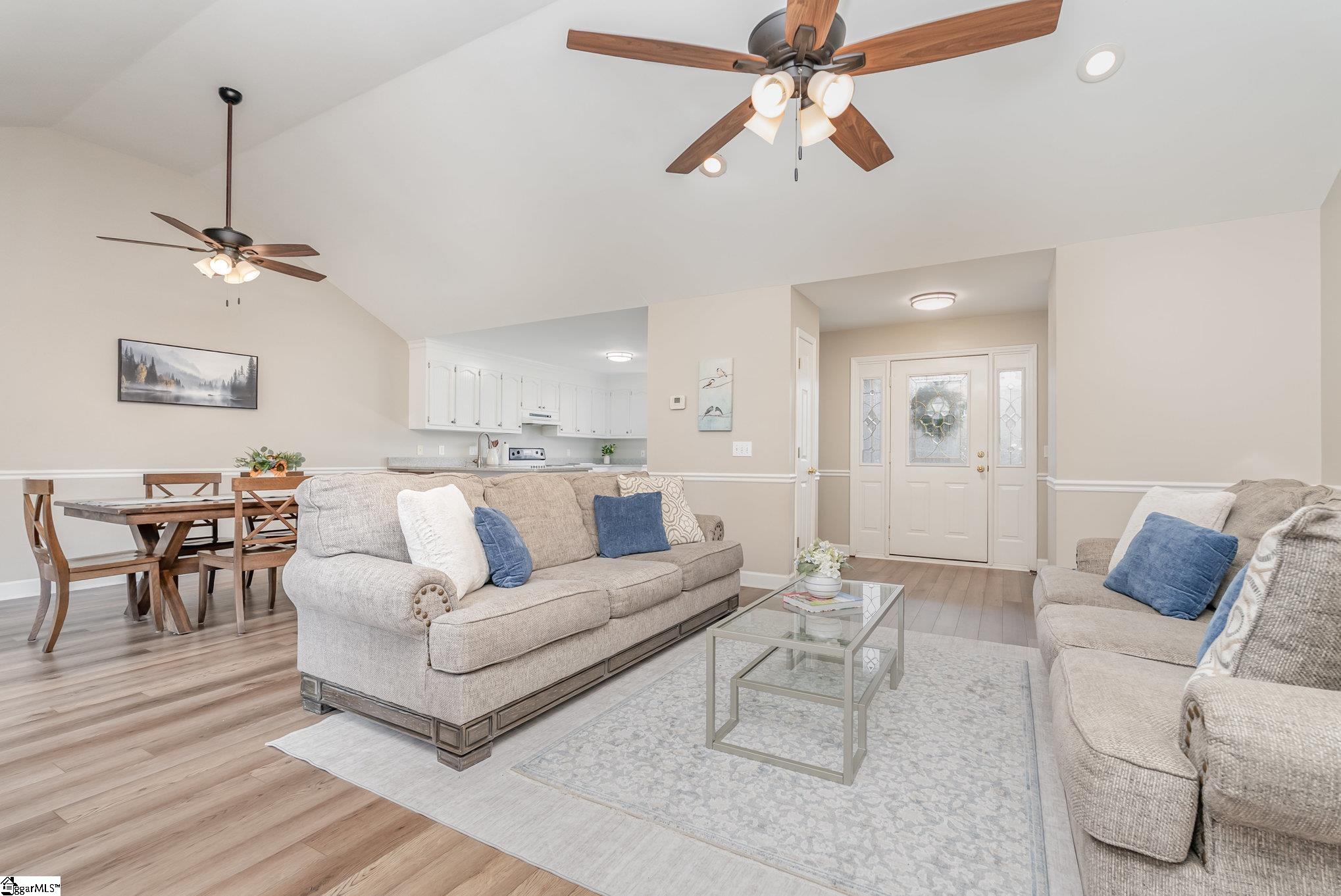 Taylors, South Carolina 29687, United States, 3 Bedrooms Bedrooms, ,2 BathroomsBathrooms,Residential,Active,247292