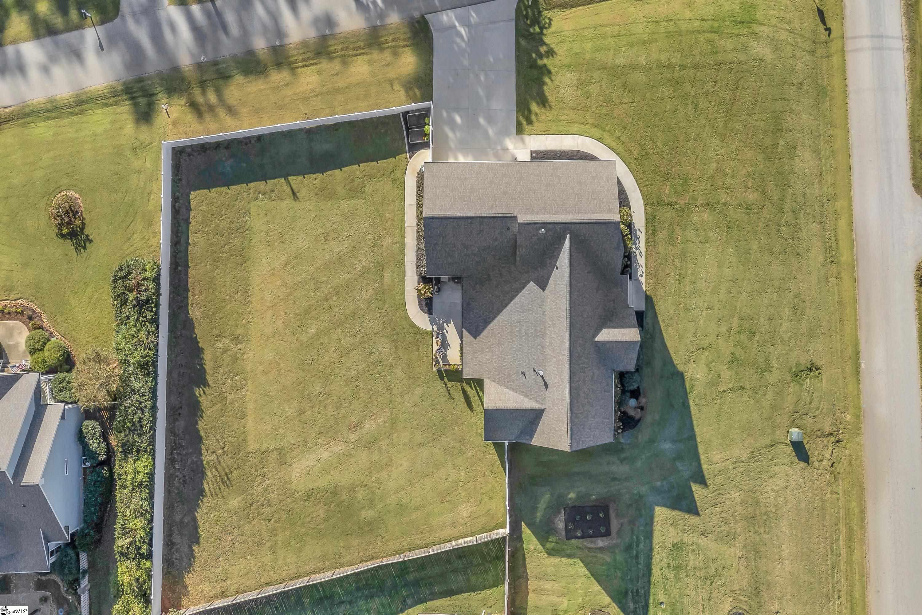 Greer, South Carolina 29651, United States, 5 Bedrooms Bedrooms, ,5 BathroomsBathrooms,Residential,Active,246733