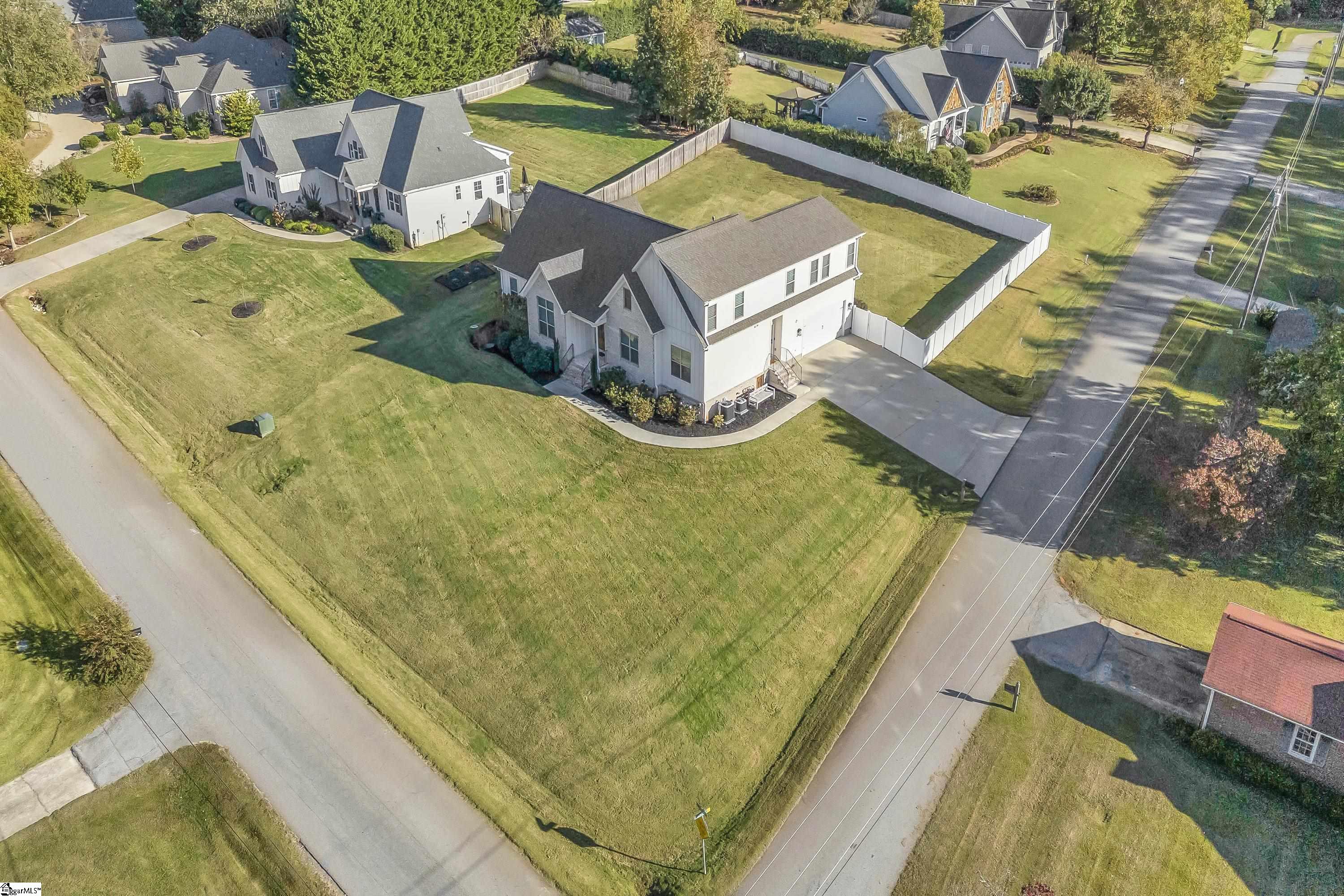 Greer, South Carolina 29651, United States, 5 Bedrooms Bedrooms, ,5 BathroomsBathrooms,Residential,Active,246733