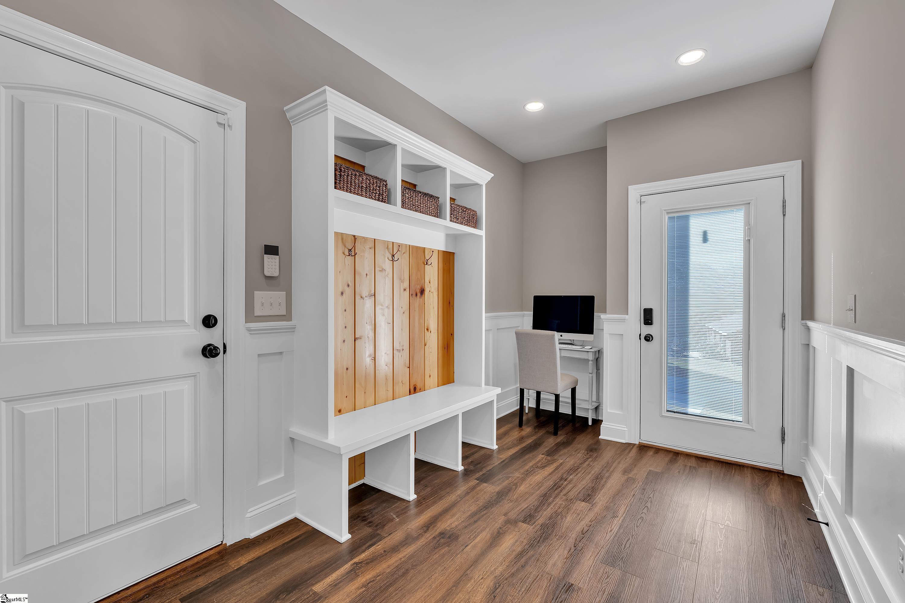 Greer, South Carolina 29651, United States, 5 Bedrooms Bedrooms, ,5 BathroomsBathrooms,Residential,Active,246733