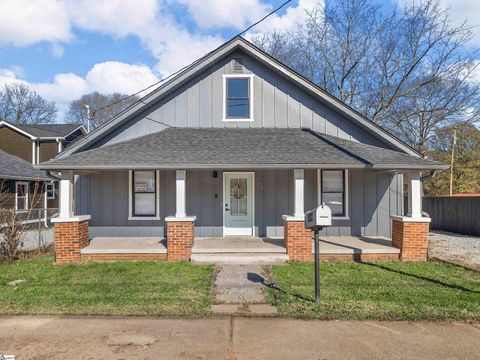 Photo of 102 Judson Road, Greenville, SC 29611 (MLS # 1577312)