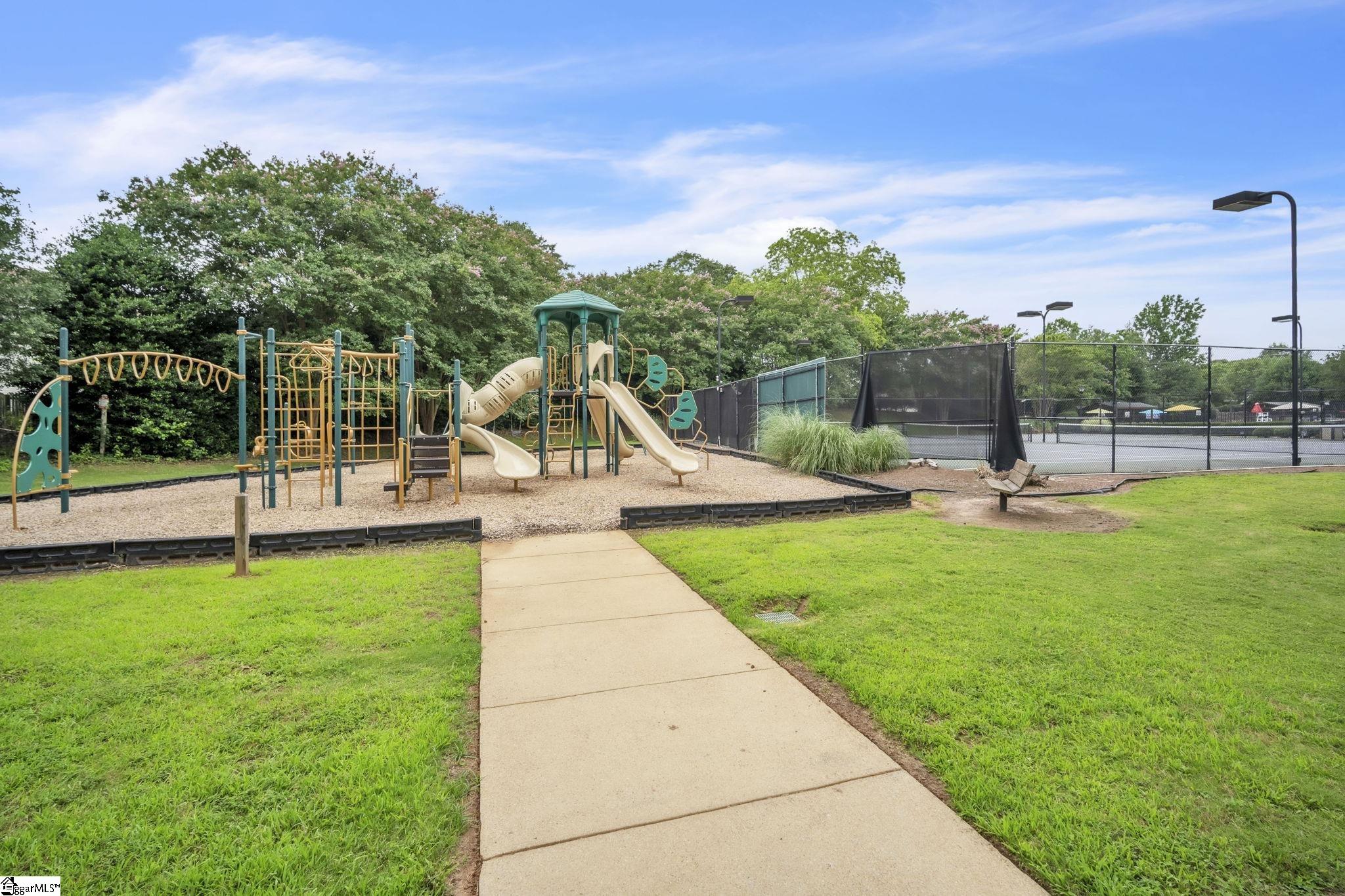 Mauldin, South Carolina 29662, United States, 4 Bedrooms Bedrooms, ,3 BathroomsBathrooms,Residential,Active,138313