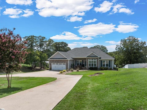 Photo of 105 Michelle Drive, Chesnee, SC 29323 (MLS # 1600908)