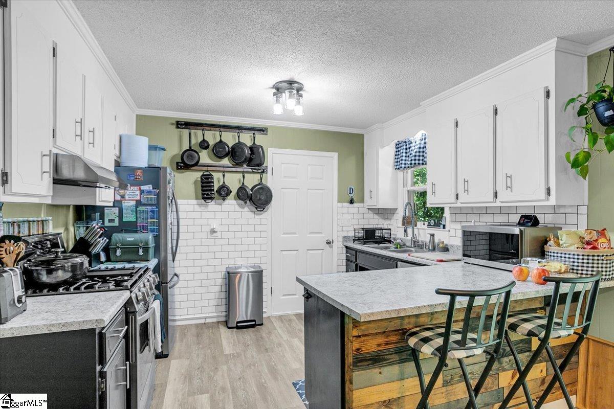 Easley, South Carolina 29640, United States, 3 Bedrooms Bedrooms, ,2 BathroomsBathrooms,Residential,Contingent,203821