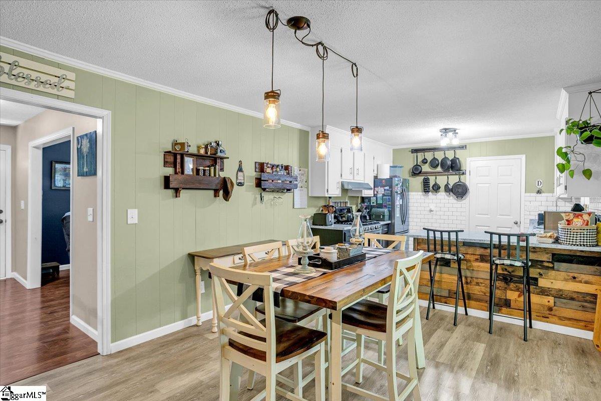 Easley, South Carolina 29640, United States, 3 Bedrooms Bedrooms, ,2 BathroomsBathrooms,Residential,Contingent,203821