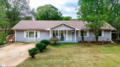 Photo of 1209 Centerville Road, Anderson, SC 29625 (MLS # 1573627)