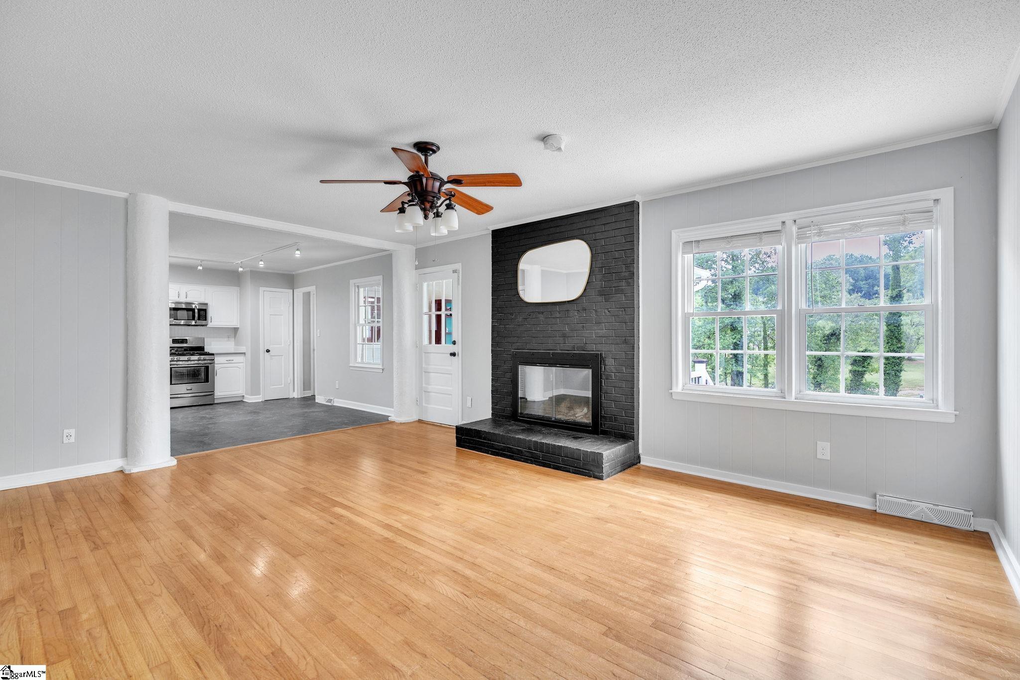 5016 Maplewood Drive