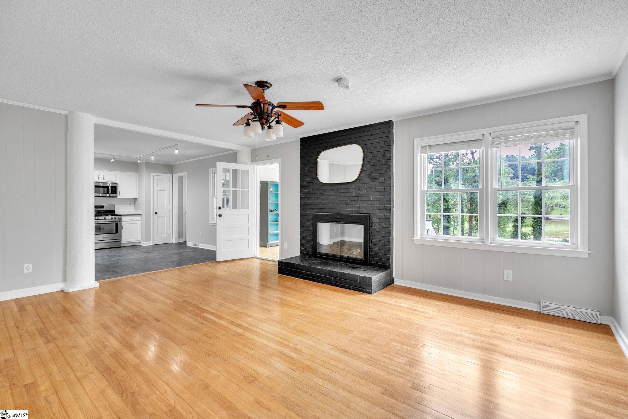 5016 Maplewood Drive