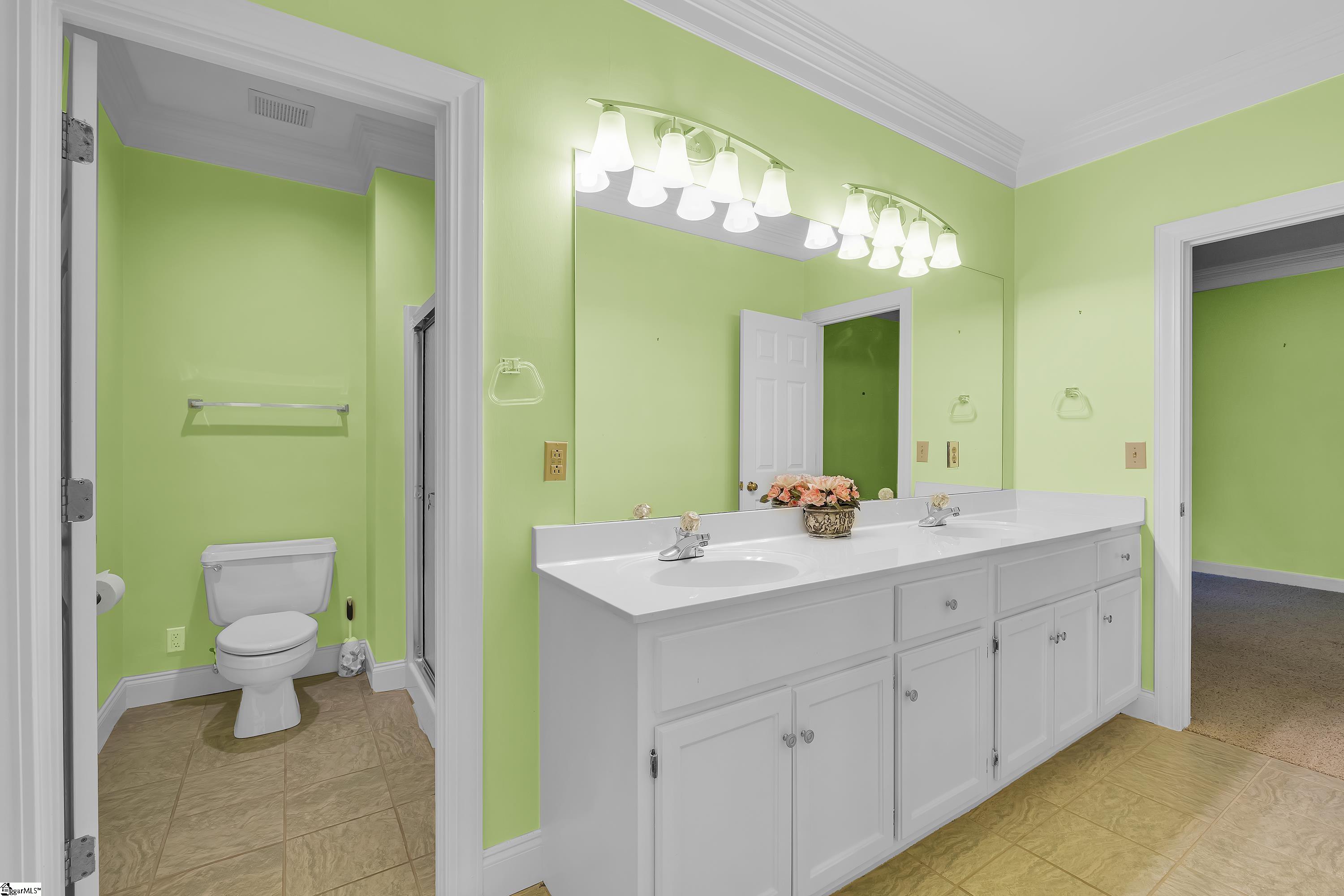 Greenville, South Carolina 29615, United States, 4 Bedrooms Bedrooms, ,6 BathroomsBathrooms,Residential,Active,95693