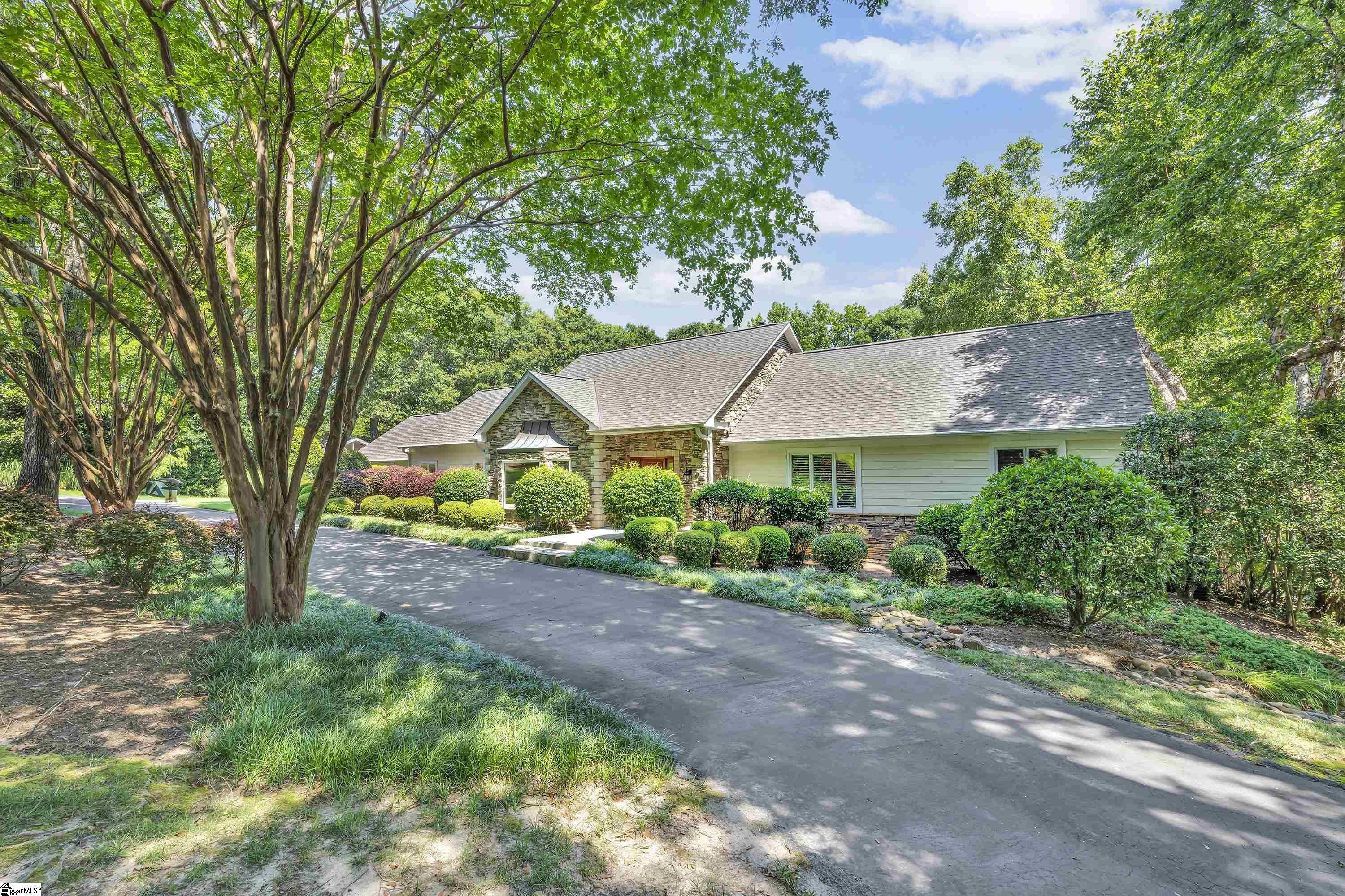 Greenville, South Carolina 29615, United States, 4 Bedrooms Bedrooms, ,6 BathroomsBathrooms,Residential,Active,95693