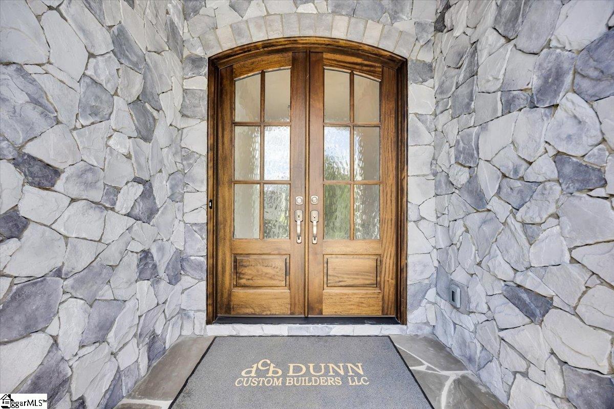 202 Chestnut Pond Lane