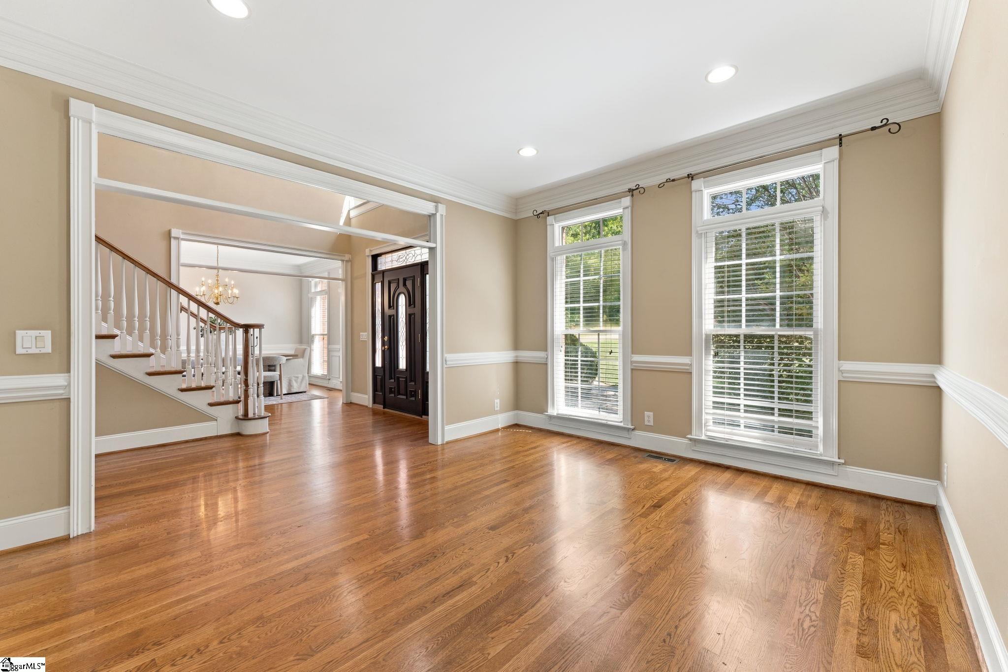 401 Rivercrest Drive