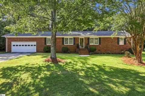 Photo of 105 Vicksburg Court, Simpsonville, SC 29681 (MLS # 1604053)