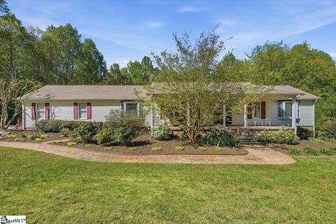 Photo of 310 Holly Springs Road, Inman, SC 29349 (MLS # 1587890)