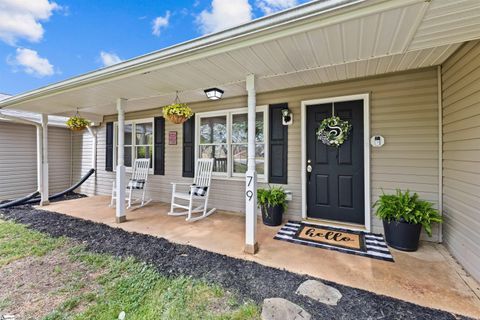 Photo of 79 Wofford Road, Taylors, SC 29687 (MLS # 1587469)