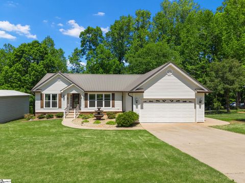 Photo of 46 Lee Street, Lyman, SC 29365 (MLS # 1589439)