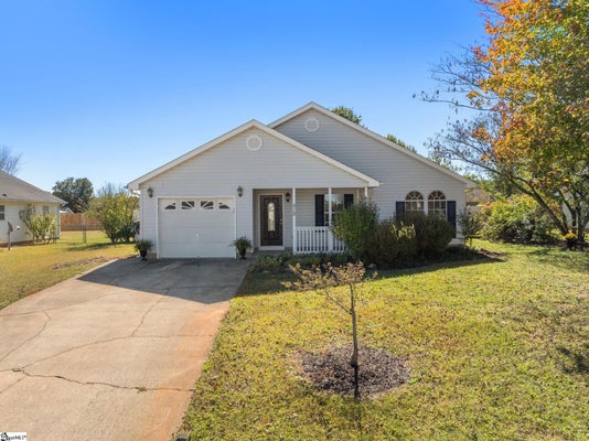 515 CLIMBING ROSE CT, FOUNTAIN INN, SC 29644 - Image 92acdc044d3b2fc54733fa99cfb3ff5f/1516697424