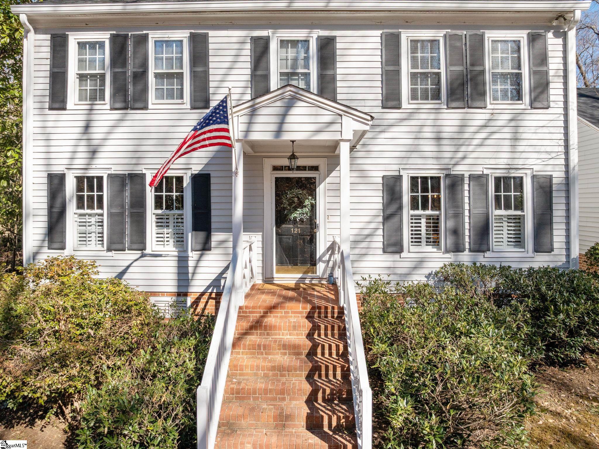 121 Williamsburg Drive