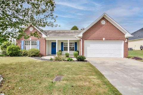 Photo of 401 Spirit Mountain Lane, Easley, SC 29642 (MLS # 1571542)