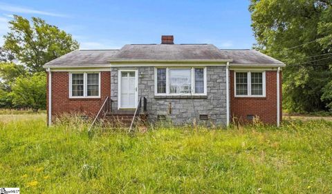 Photo of 2011 Highway 1 South, Elgin, SC 29045 (MLS # 1573411)