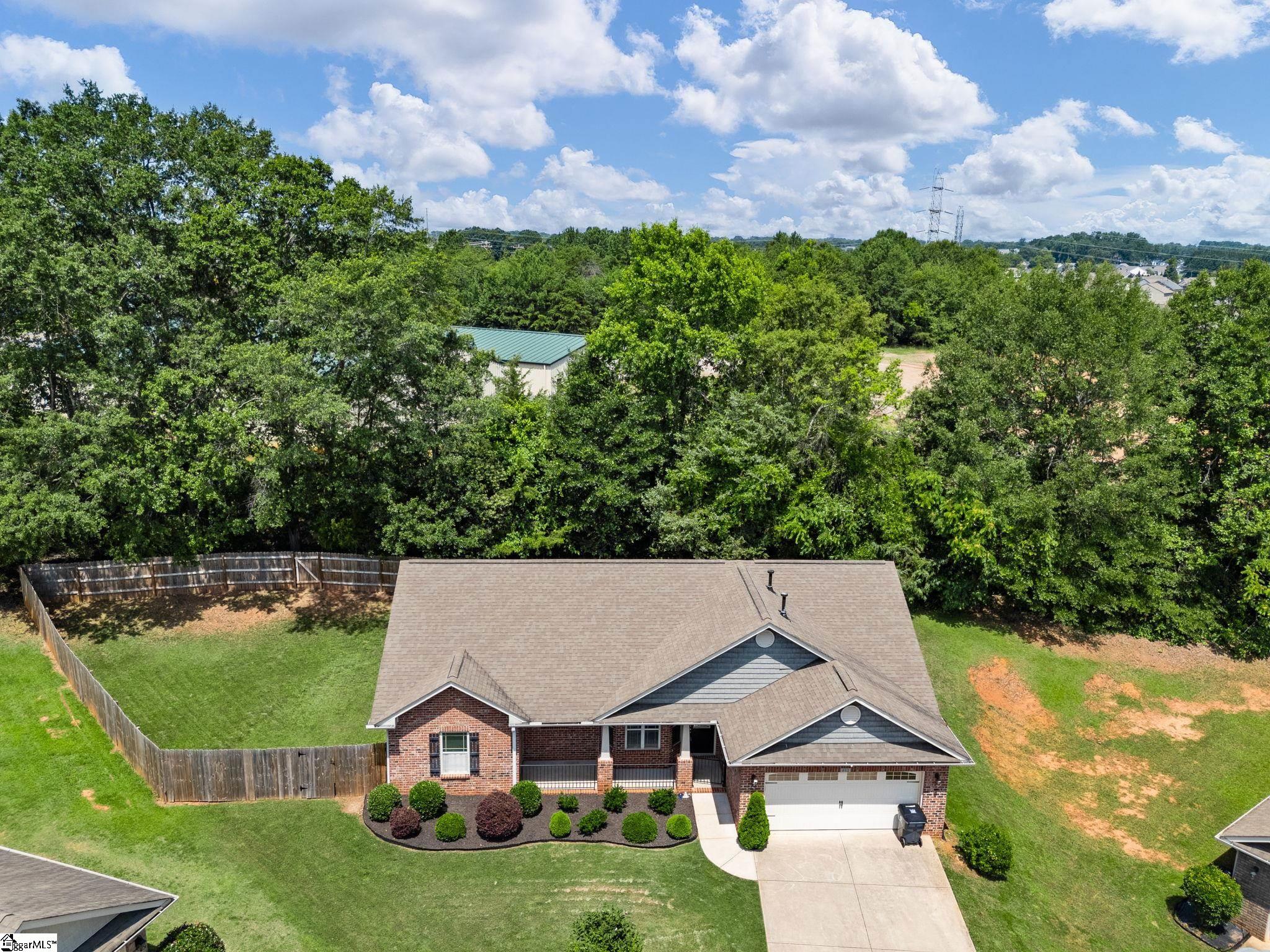612 Hedgeapple Lane