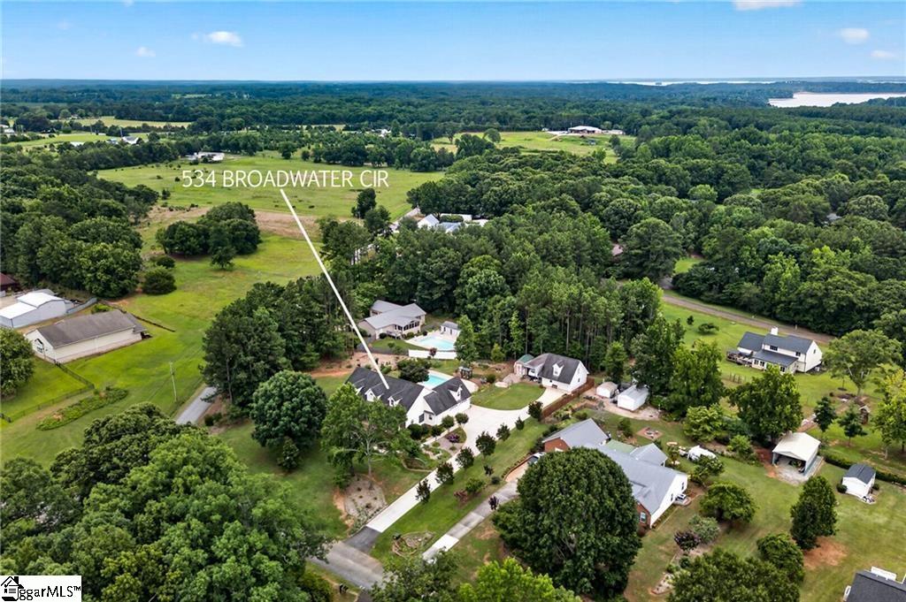 534 Broadwater Circle