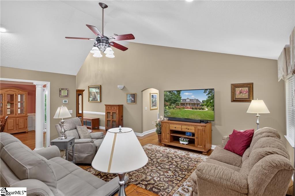 534 Broadwater Circle
