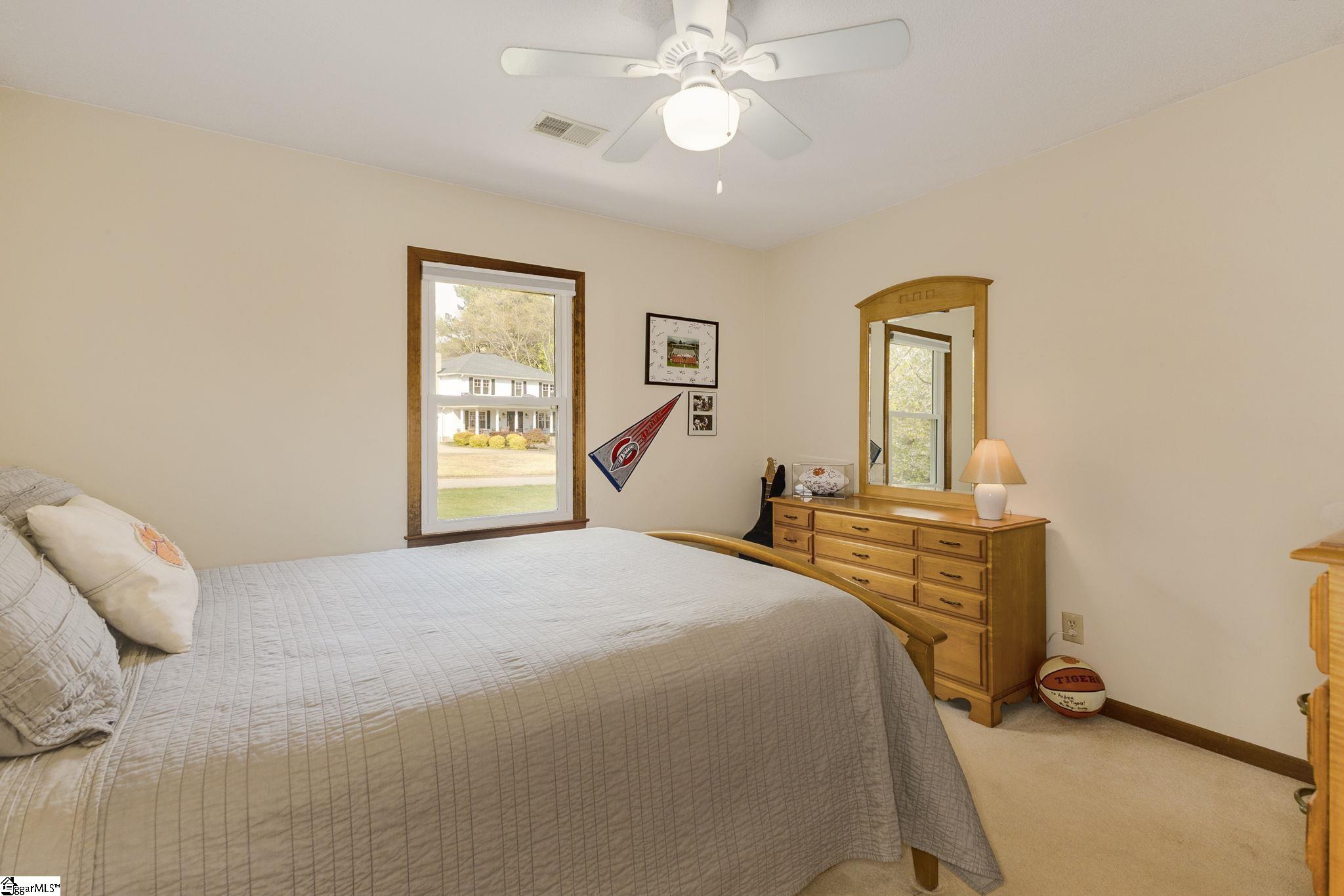 Greenville, South Carolina 29615, United States, 4 Bedrooms Bedrooms, ,3 BathroomsBathrooms,Residential,Contingent,109052