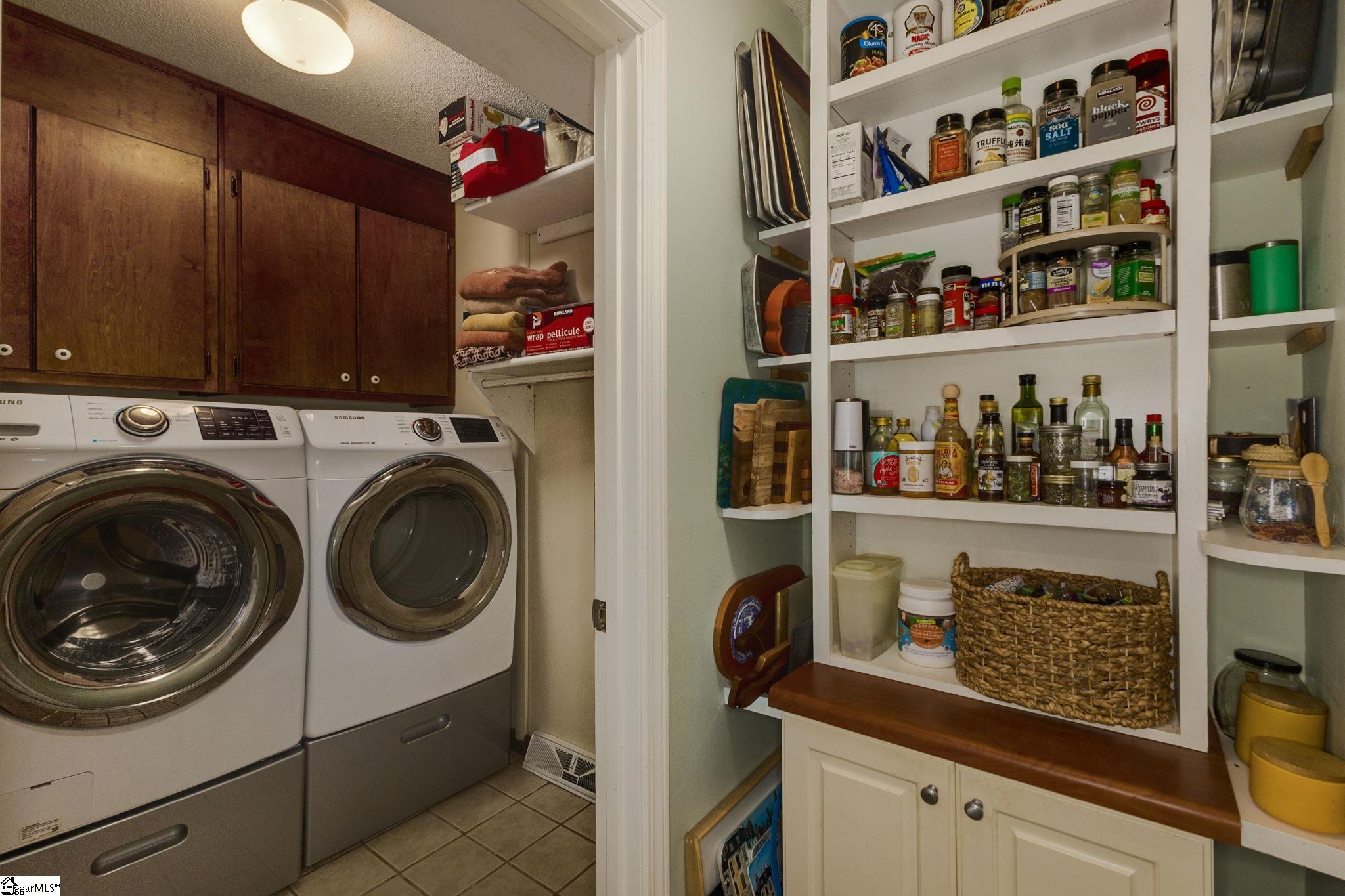 Greenville, South Carolina 29615, United States, 4 Bedrooms Bedrooms, ,3 BathroomsBathrooms,Residential,Contingent,109052