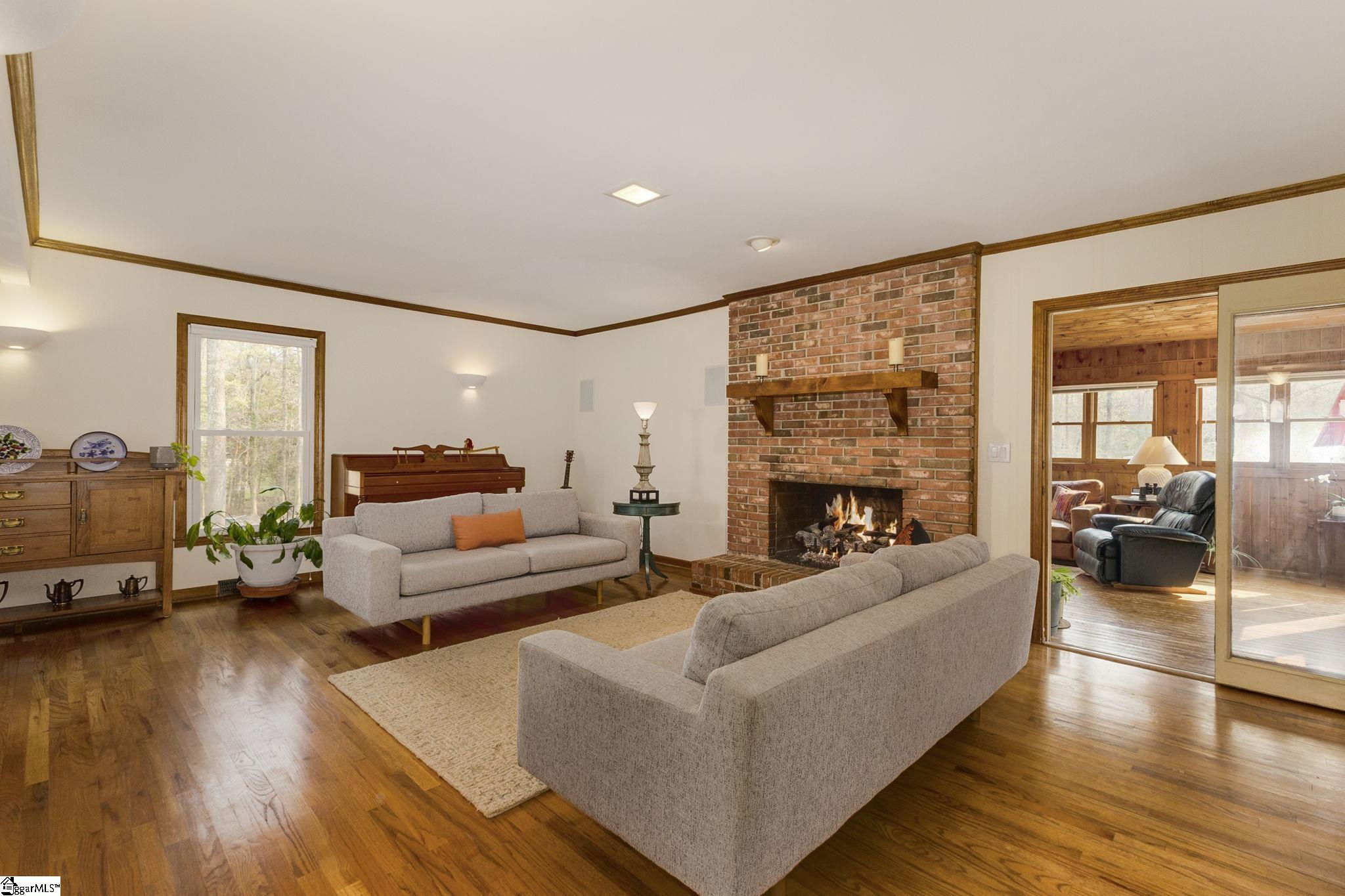 Greenville, South Carolina 29615, United States, 4 Bedrooms Bedrooms, ,3 BathroomsBathrooms,Residential,Contingent,109052