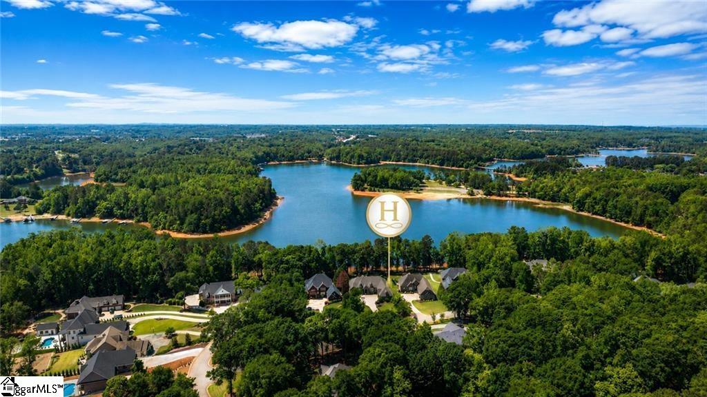 Custom-built executive home on Lake Hartwell offering exceptional qual – image 43