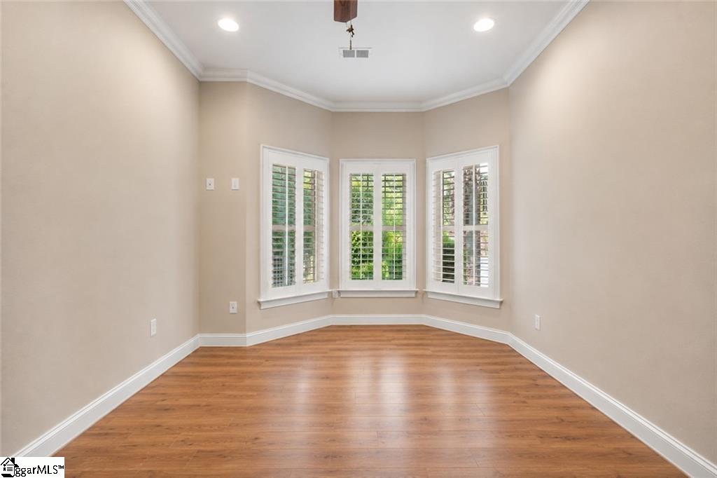 Custom-built executive home on Lake Hartwell offering exceptional qual – image 40