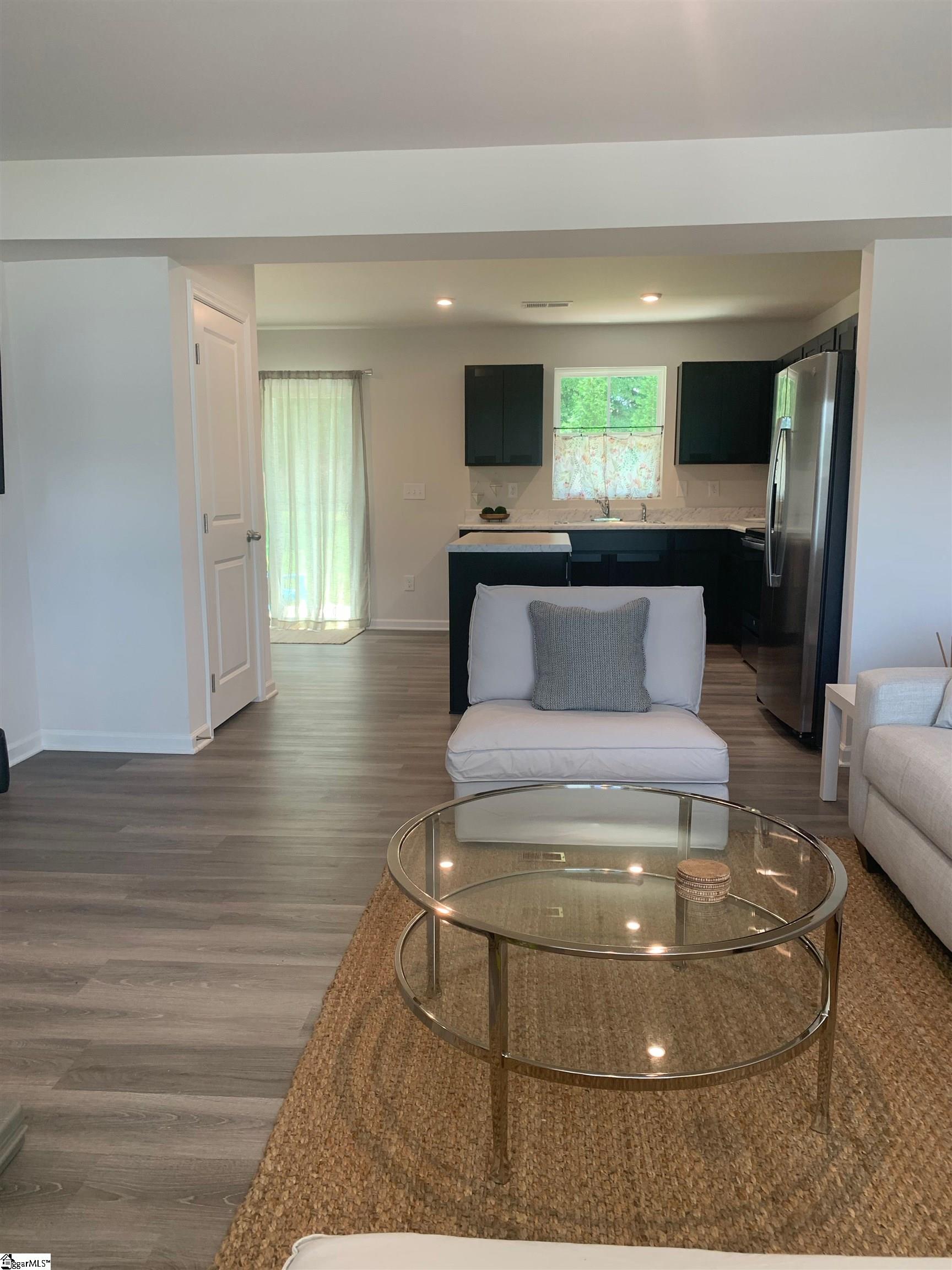 Greenville, South Carolina 29617, United States, 3 Bedrooms Bedrooms, ,3 BathroomsBathrooms,Residential,Active,216003